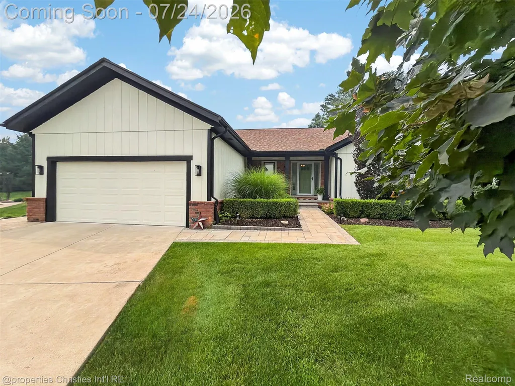 649 Heritage Lane Rochester Hills City MI 48309