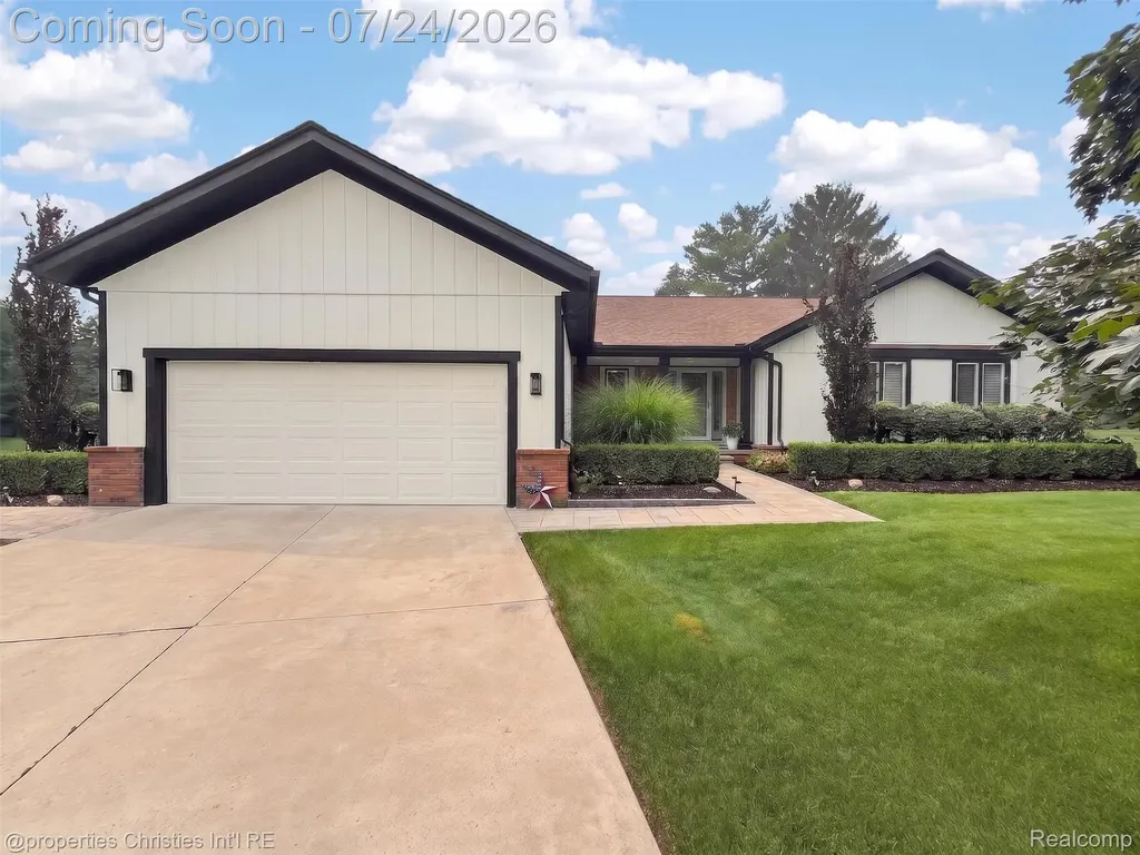649 Heritage Lane Rochester Hills City MI 48309