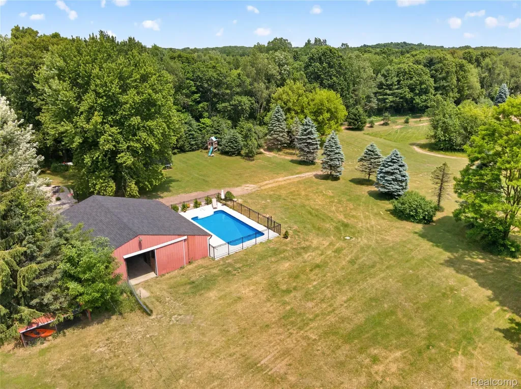 13635 Unadilla Road Unadilla Township MI 48137