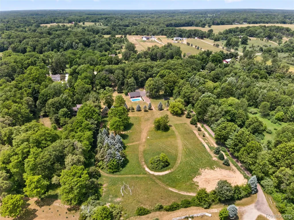 13635 Unadilla Road Unadilla Township MI 48137