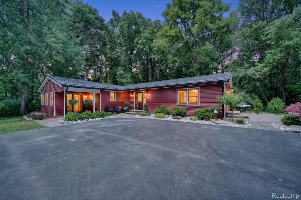 13635 Unadilla Road Unadilla Township MI 48137