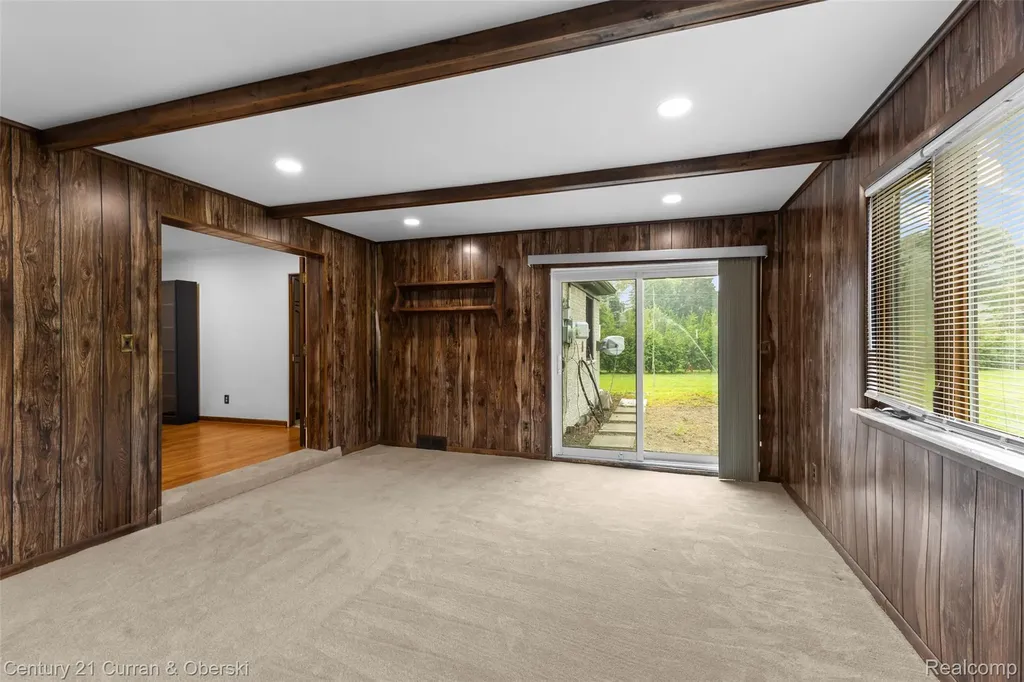4 Crescent Court Dearborn City MI 48124