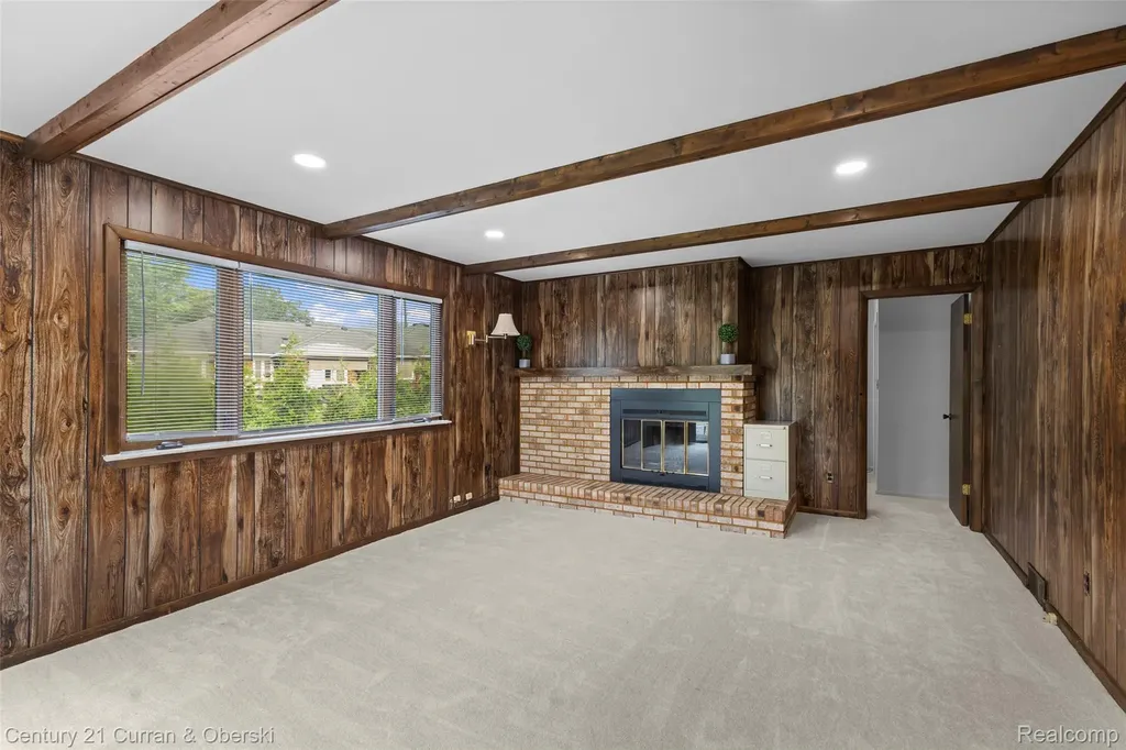 4 Crescent Court Dearborn City MI 48124