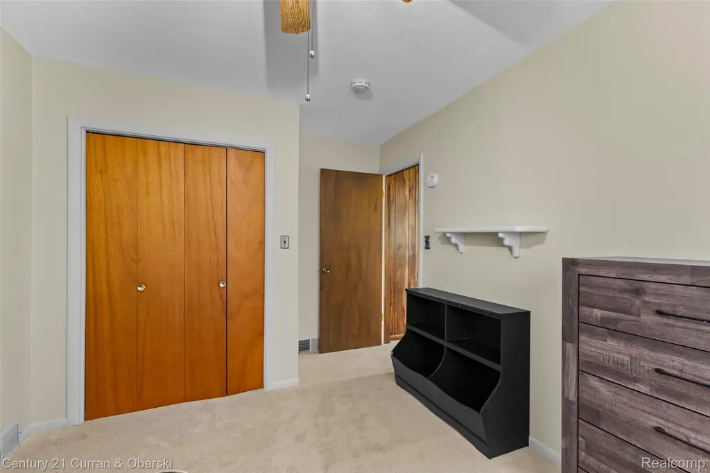 4 Crescent Court Dearborn City MI 48124