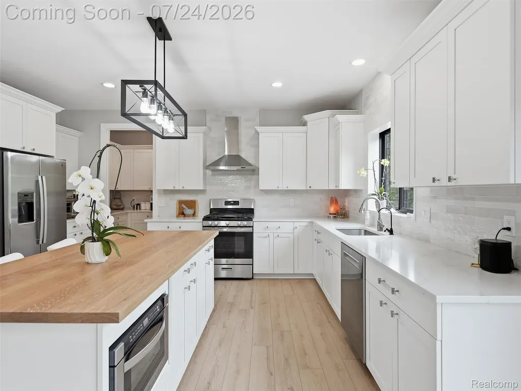 3007 28 Mile Road Washington Township MI 48094