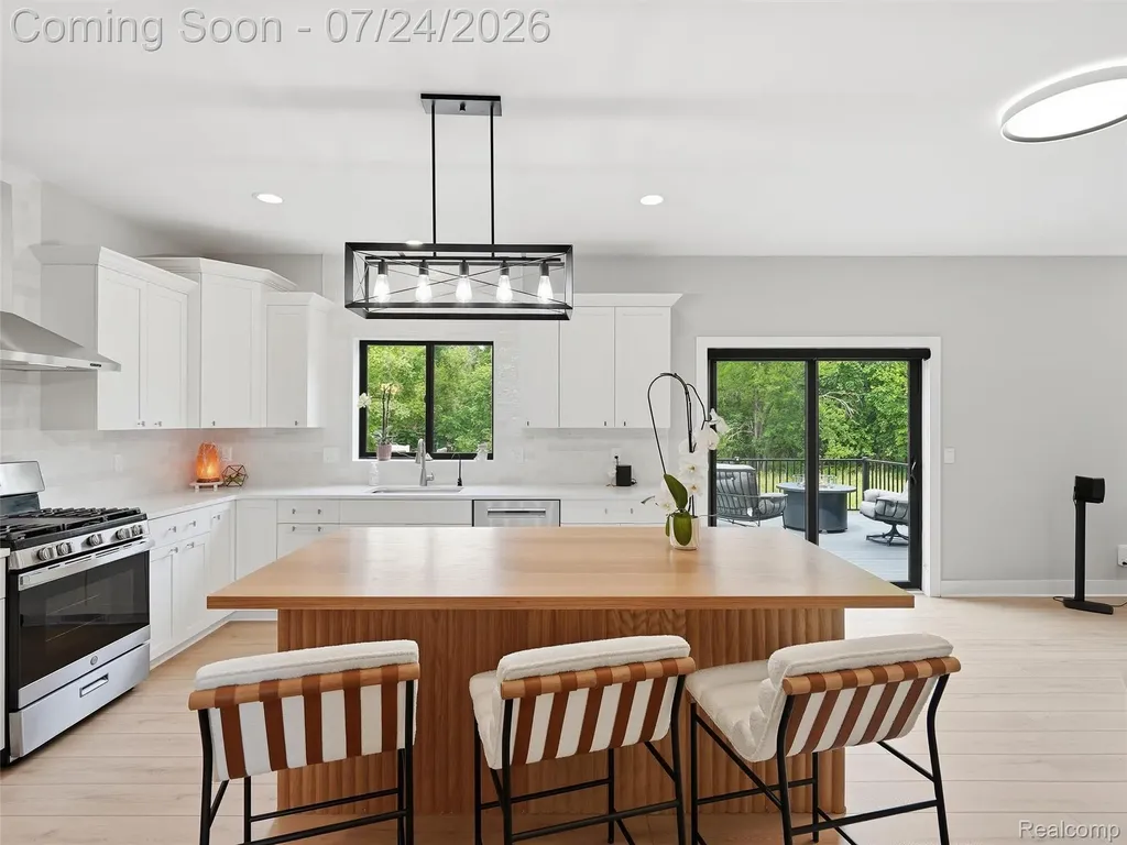 3007 28 Mile Road Washington Township MI 48094