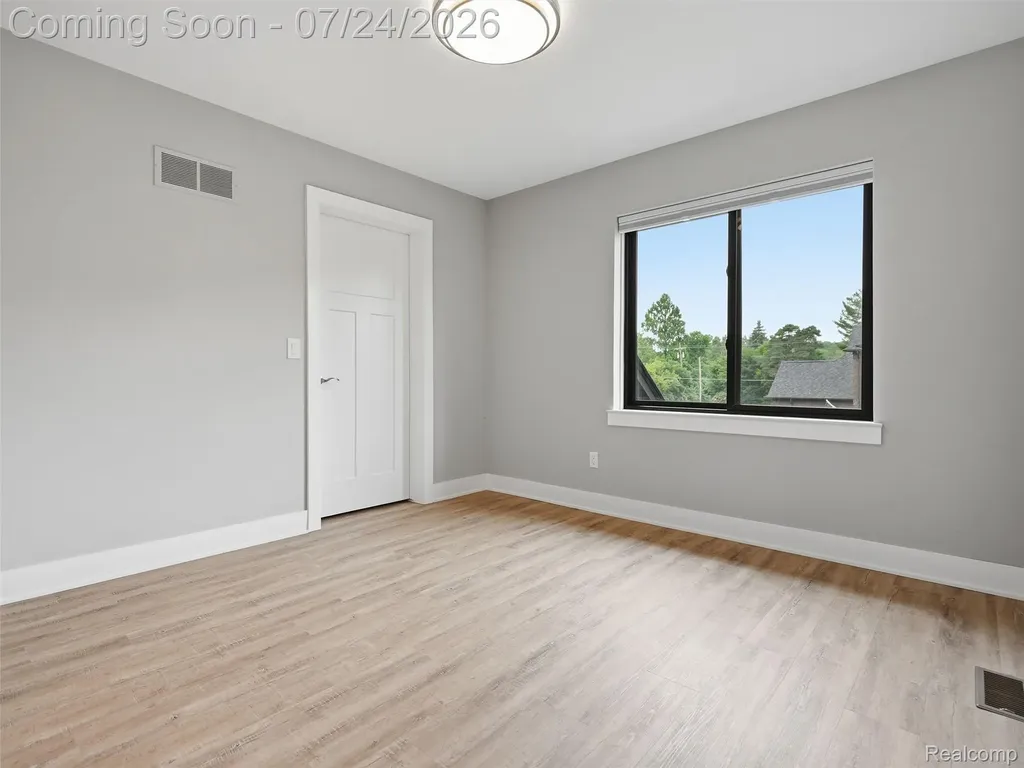 3007 28 Mile Road Washington Township MI 48094