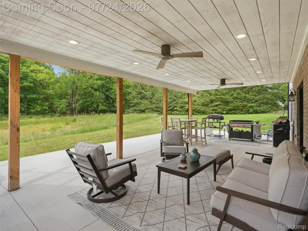 3007 28 Mile Road Washington Township MI 48094