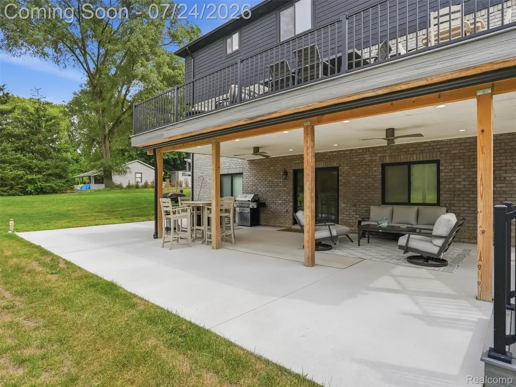 3007 28 Mile Road Washington Township MI 48094