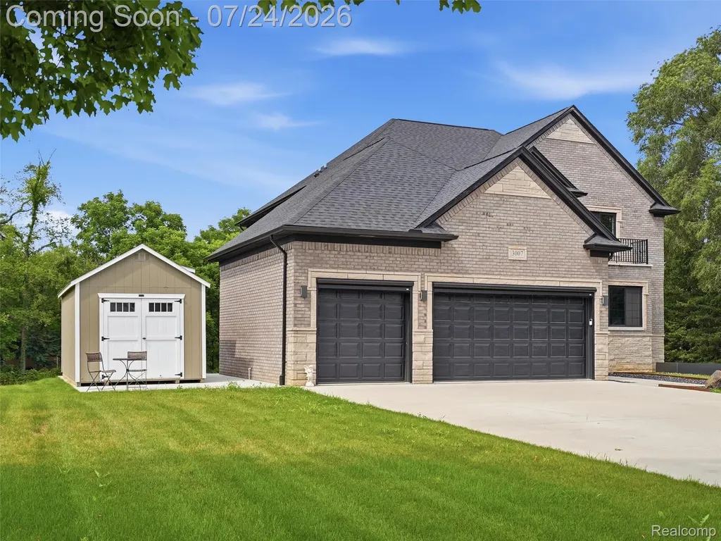 3007 28 Mile Road Washington Township MI 48094