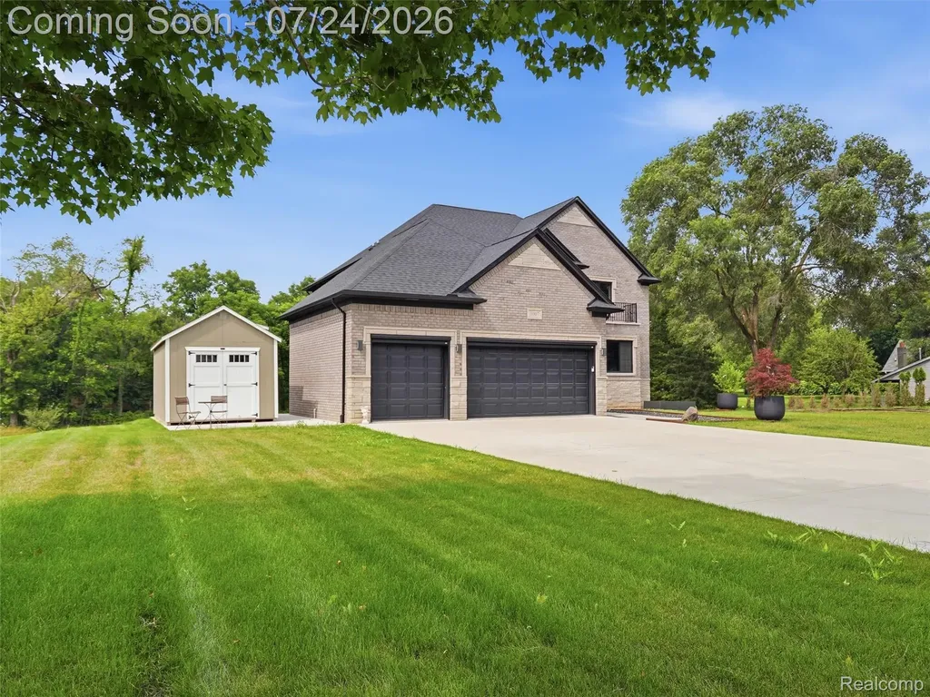 3007 28 Mile Road Washington Township MI 48094