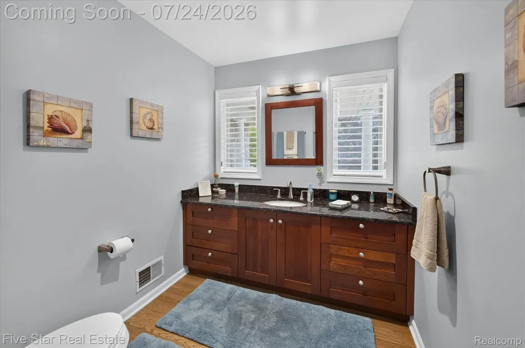 3556 Shady Beach Boulevard Orchard Lake Village City MI 48324