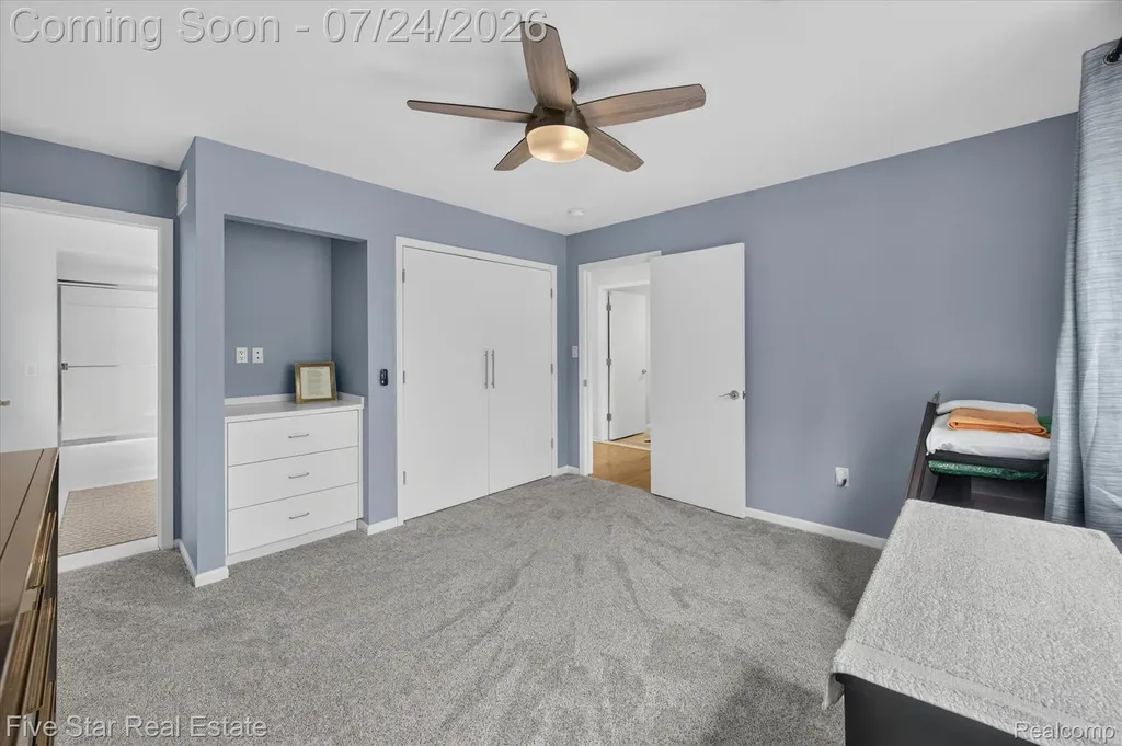 3556 Shady Beach Boulevard Orchard Lake Village City MI 48324