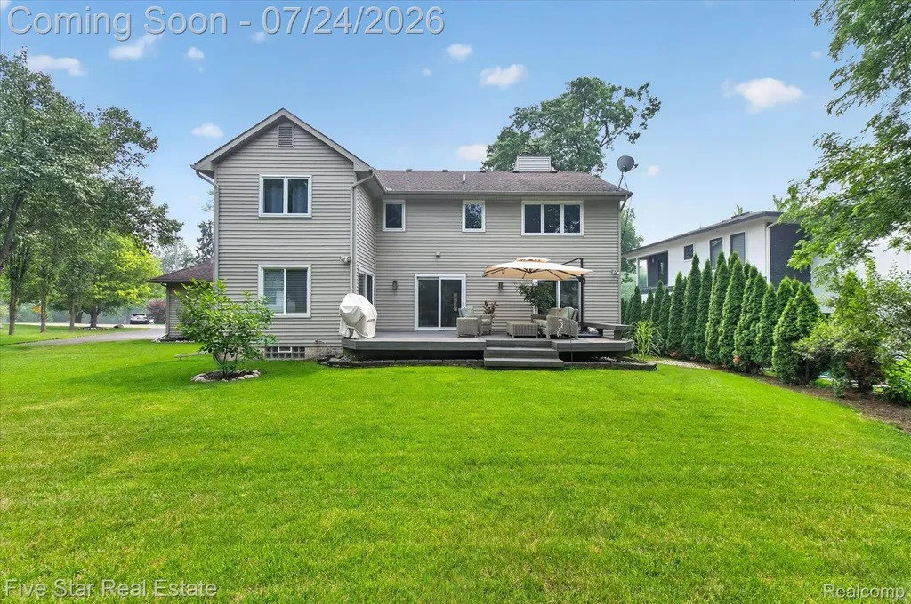 3556 Shady Beach Boulevard Orchard Lake Village City MI 48324