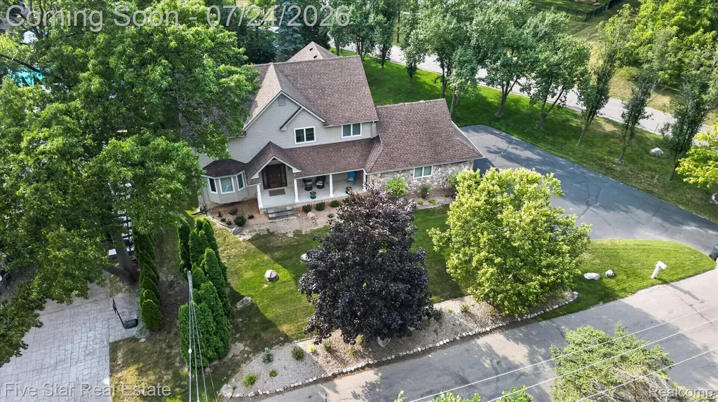 3556 Shady Beach Boulevard Orchard Lake Village City MI 48324