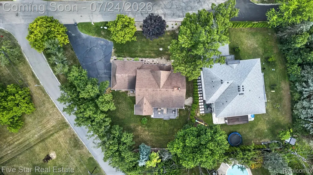 3556 Shady Beach Boulevard Orchard Lake Village City MI 48324