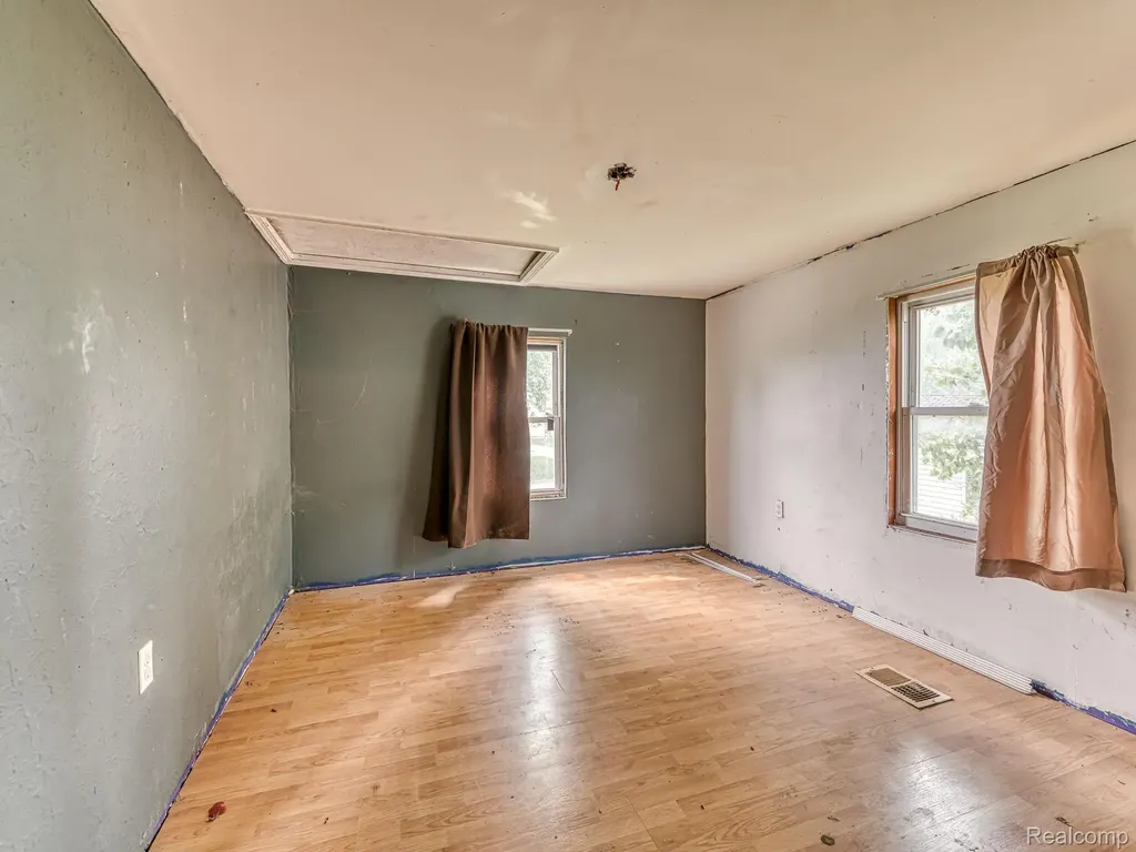 36009 Dan Street Brownstown Charter Township MI 48173