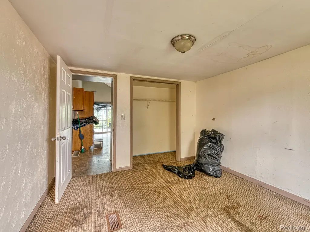 36009 Dan Street Brownstown Charter Township MI 48173