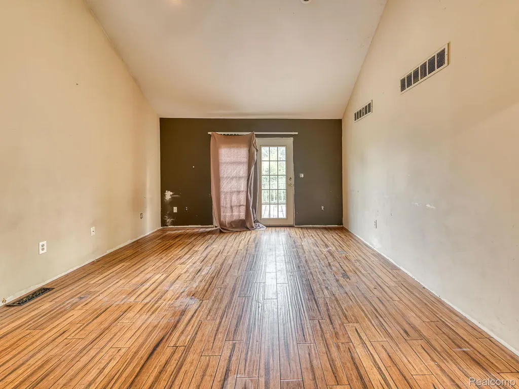 36009 Dan Street Brownstown Charter Township MI 48173