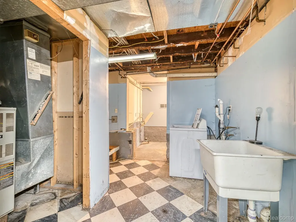 36009 Dan Street Brownstown Charter Township MI 48173