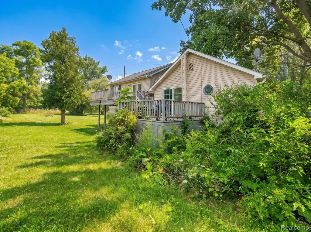36009 Dan Street Brownstown Charter Township MI 48173