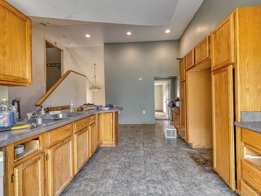 36009 Dan Street Brownstown Charter Township MI 48173