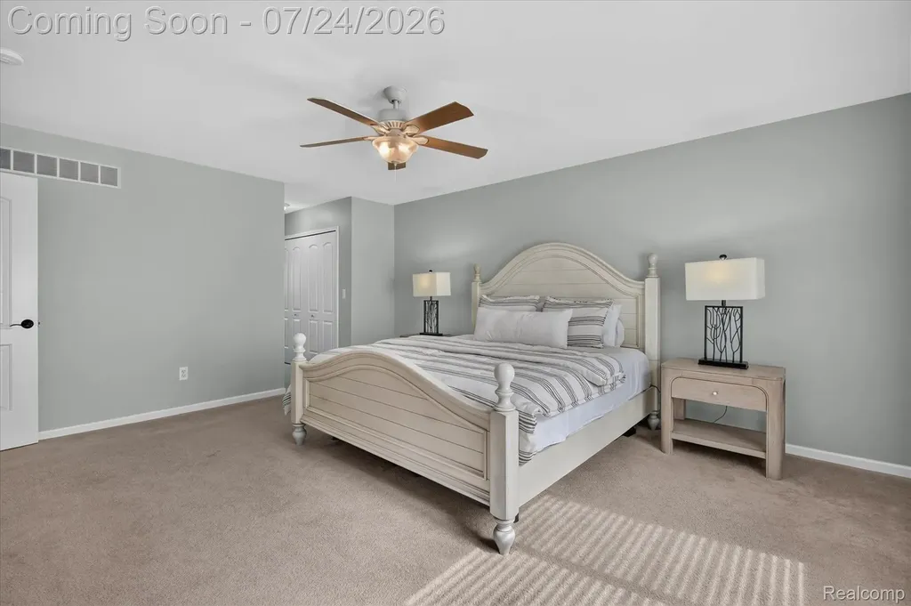 30007 Bradford Drive Lyon Charter Township MI 48165