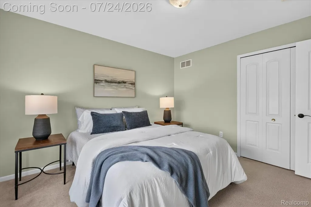 30007 Bradford Drive Lyon Charter Township MI 48165