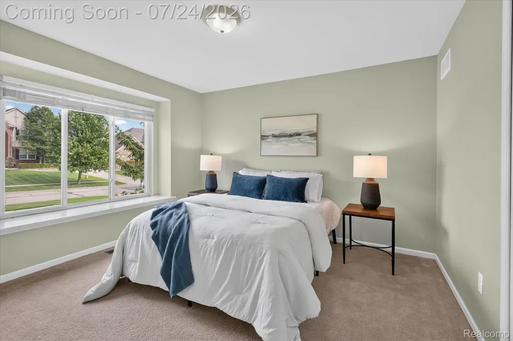 30007 Bradford Drive Lyon Charter Township MI 48165
