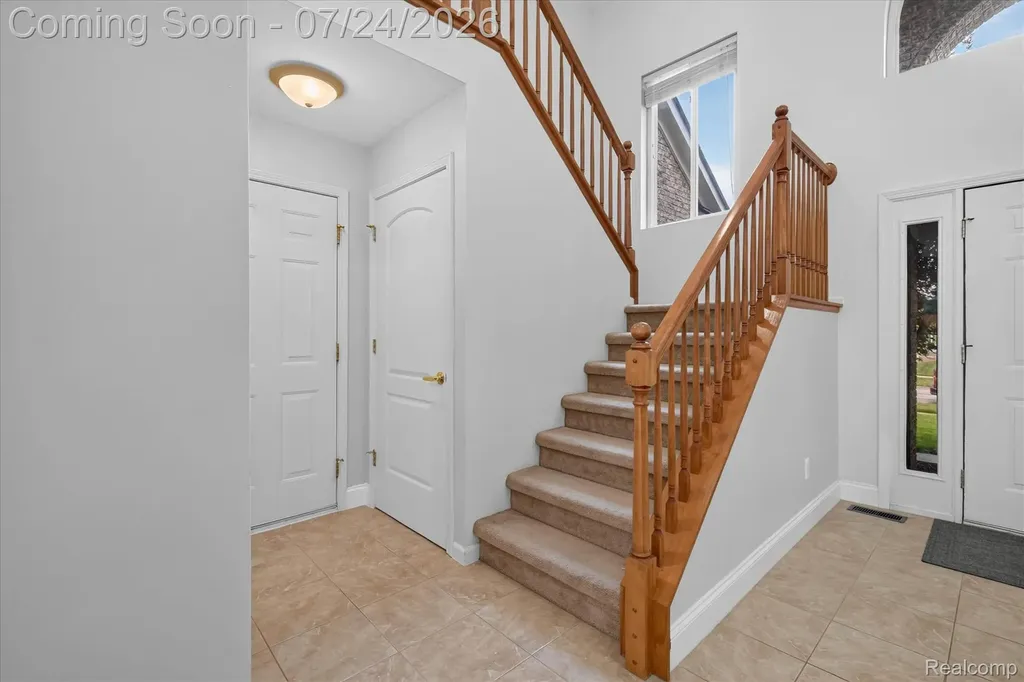 30007 Bradford Drive Lyon Charter Township MI 48165