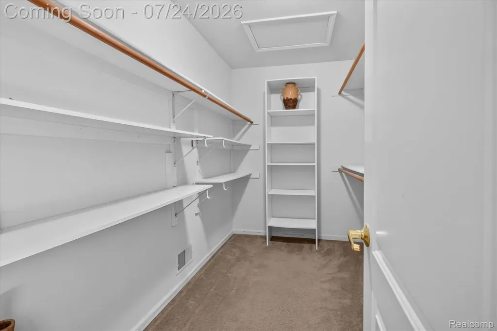 30007 Bradford Drive Lyon Charter Township MI 48165