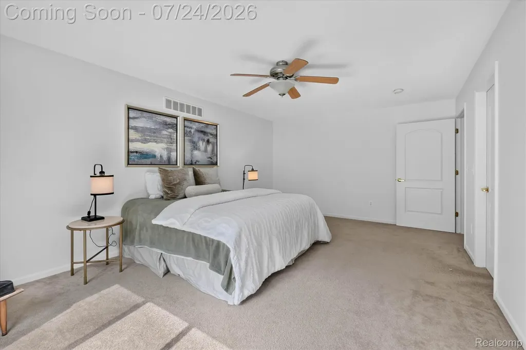 30007 Bradford Drive Lyon Charter Township MI 48165