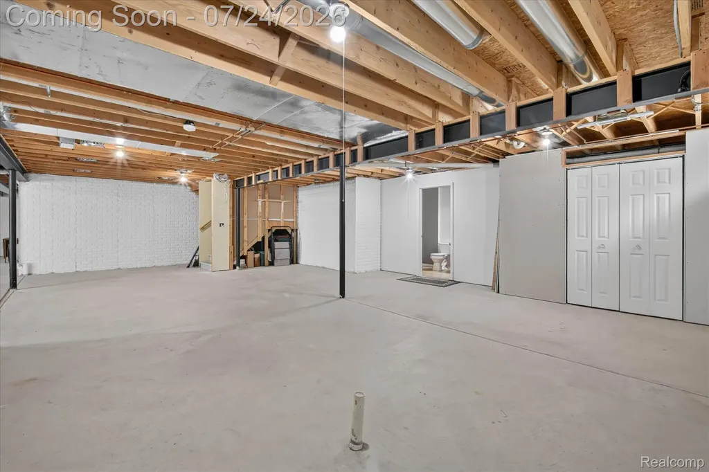 30007 Bradford Drive Lyon Charter Township MI 48165