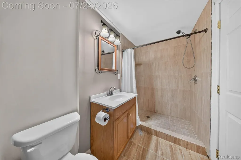 30007 Bradford Drive Lyon Charter Township MI 48165