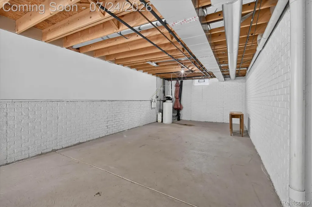 30007 Bradford Drive Lyon Charter Township MI 48165