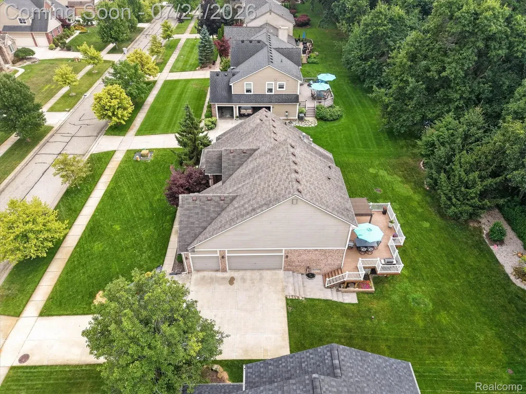 30007 Bradford Drive Lyon Charter Township MI 48165