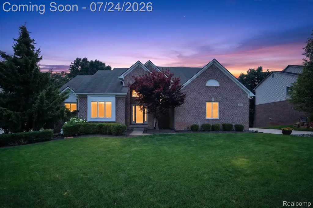 30007 Bradford Drive Lyon Charter Township MI 48165