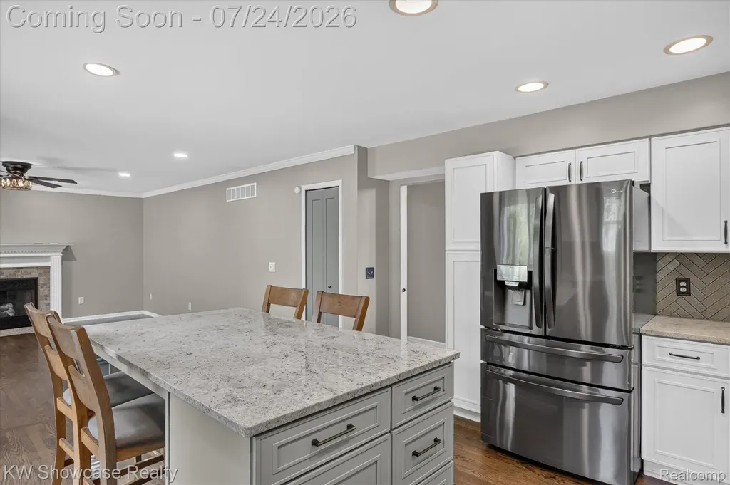 2810 Augusta Drive Commerce Charter Township MI 48382