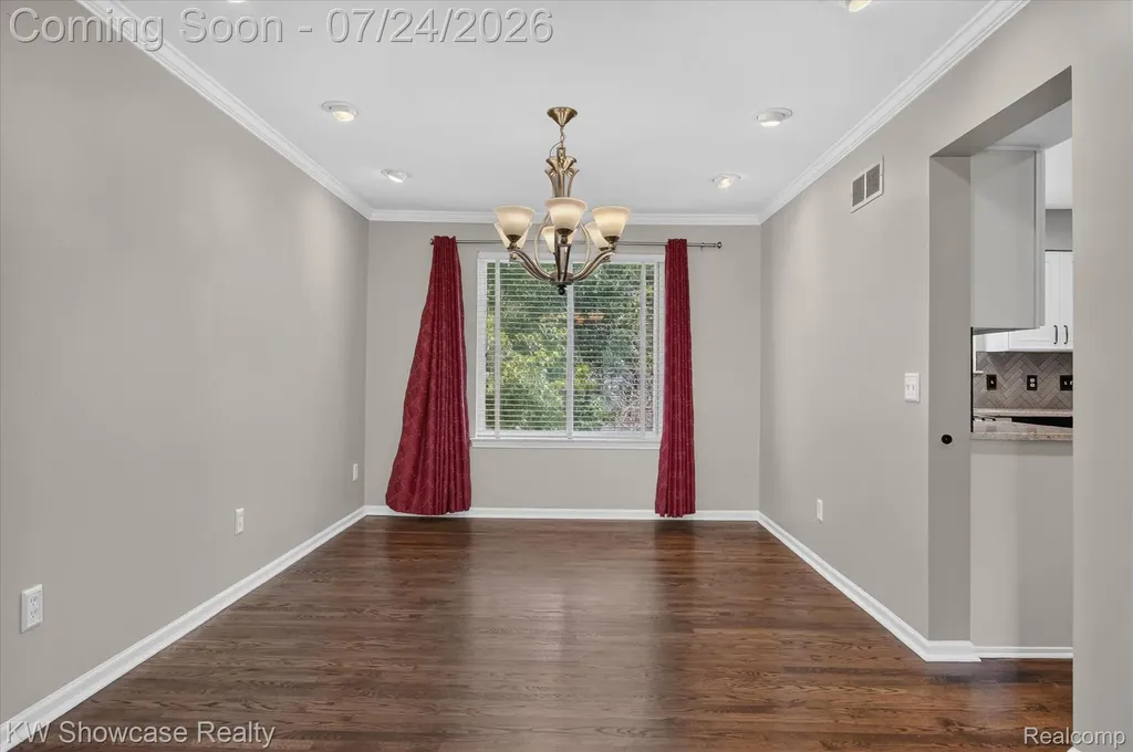 2810 Augusta Drive Commerce Charter Township MI 48382