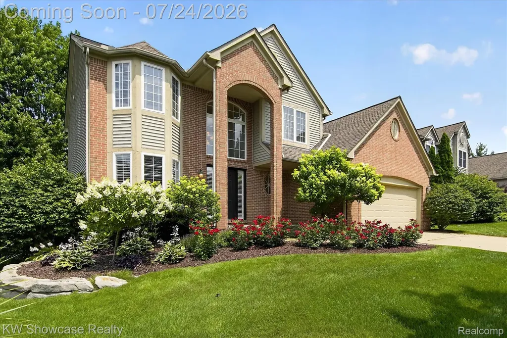 2810 Augusta Drive Commerce Charter Township MI 48382