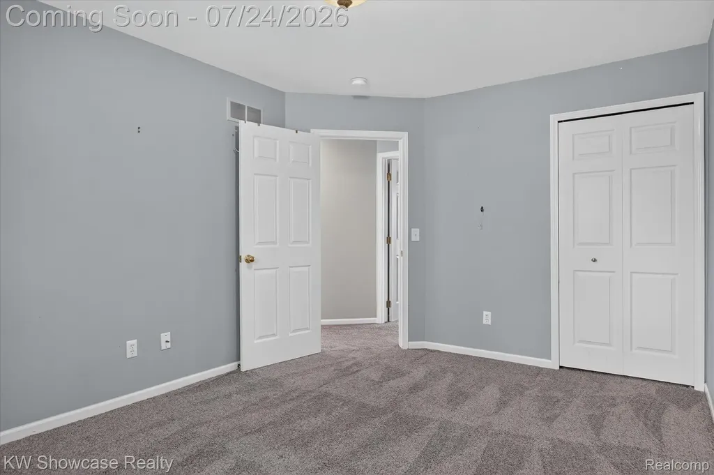 2810 Augusta Drive Commerce Charter Township MI 48382
