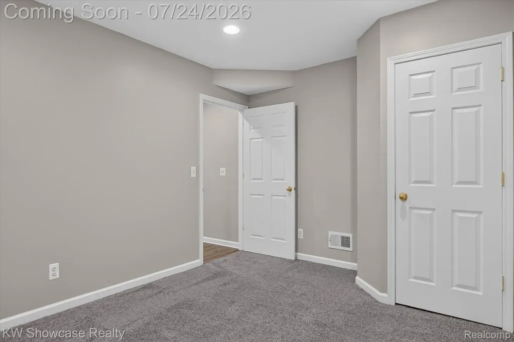 2810 Augusta Drive Commerce Charter Township MI 48382