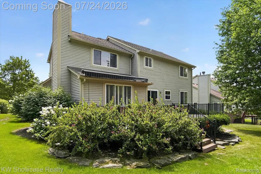 2810 Augusta Drive Commerce Charter Township MI 48382
