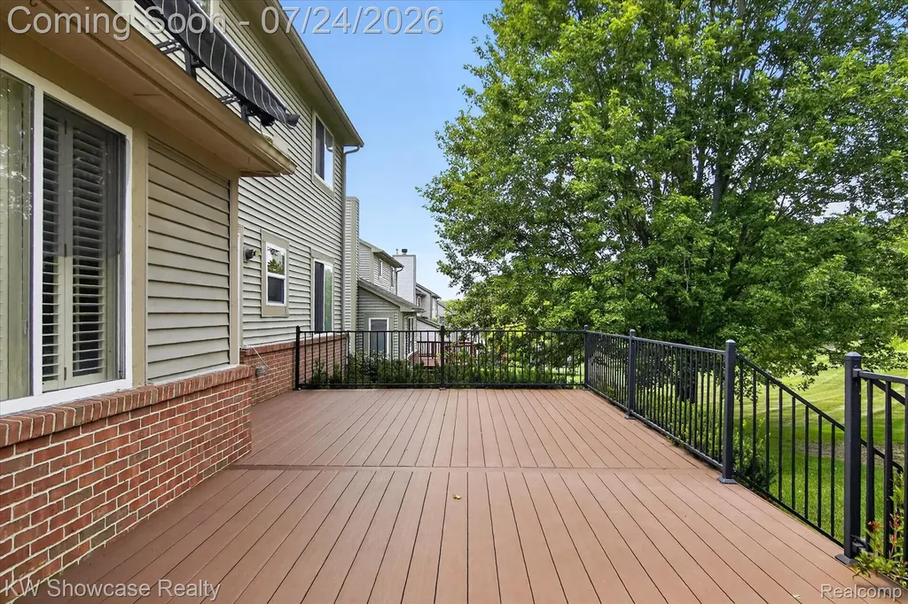 2810 Augusta Drive Commerce Charter Township MI 48382
