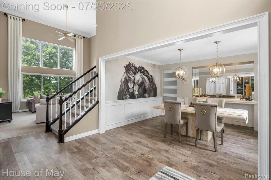 2082 Sandlewood Drive White Lake Charter Township MI 48383