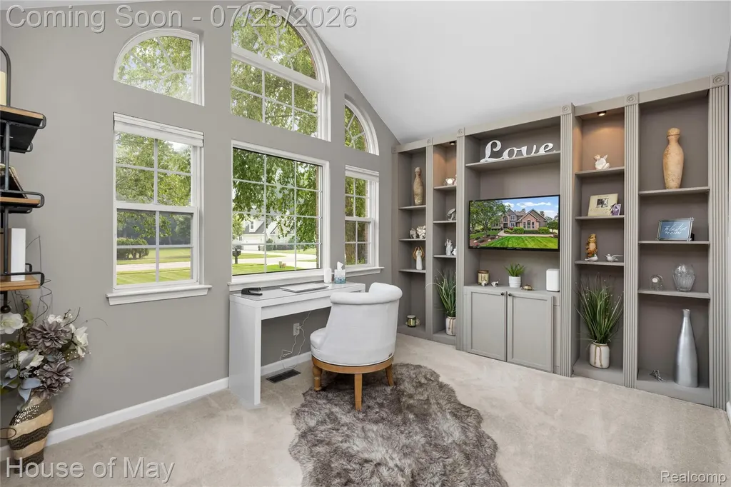 2082 Sandlewood Drive White Lake Charter Township MI 48383