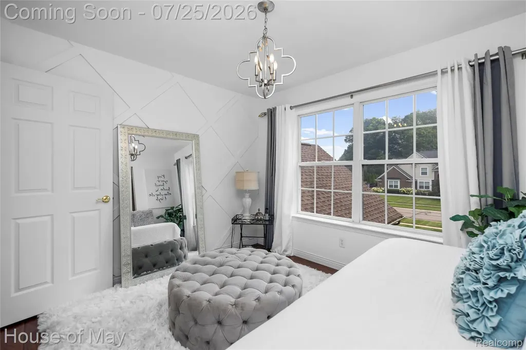 2082 Sandlewood Drive White Lake Charter Township MI 48383