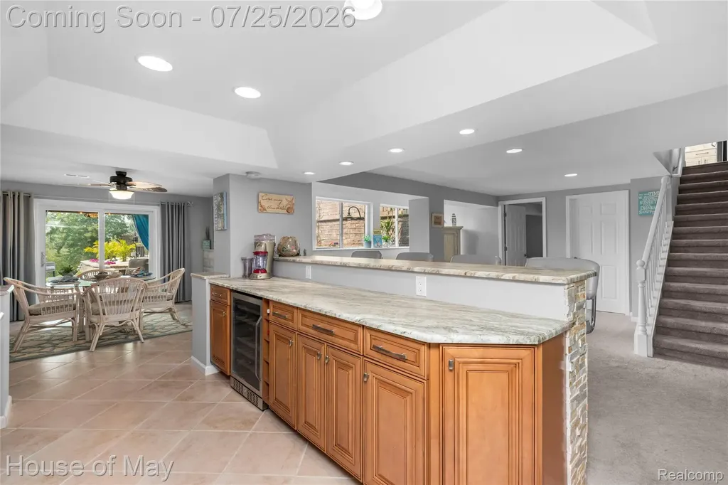 2082 Sandlewood Drive White Lake Charter Township MI 48383