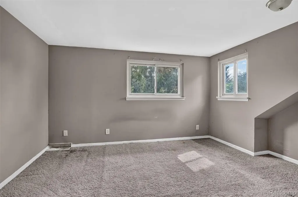 4719 Rosedale Court Independence Charter Township MI 48348