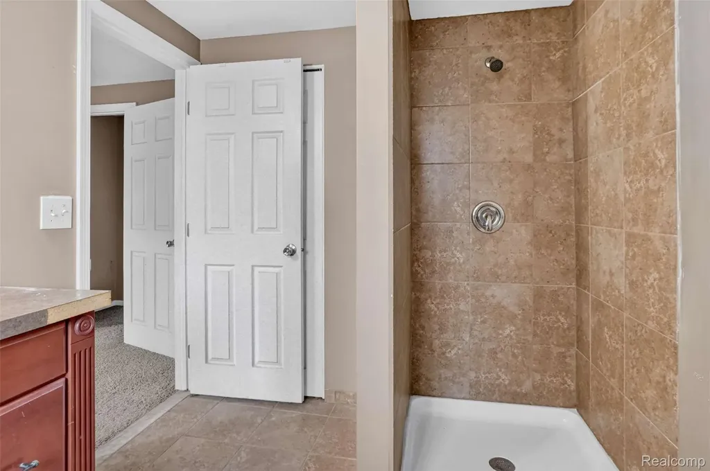 4719 Rosedale Court Independence Charter Township MI 48348